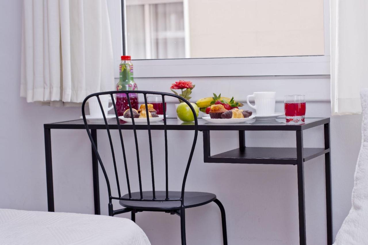 Barcelona City North Hostal Экстерьер фото
