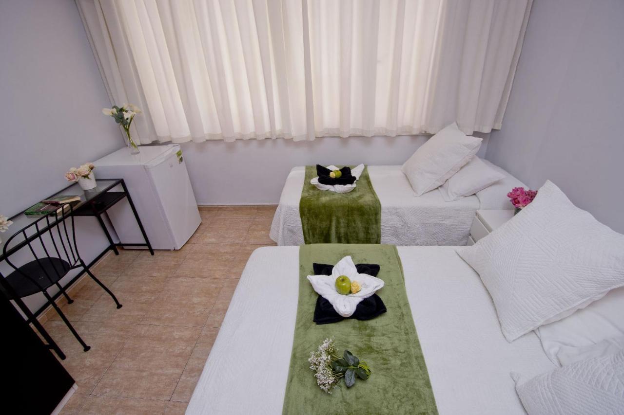 Barcelona City North Hostal Экстерьер фото