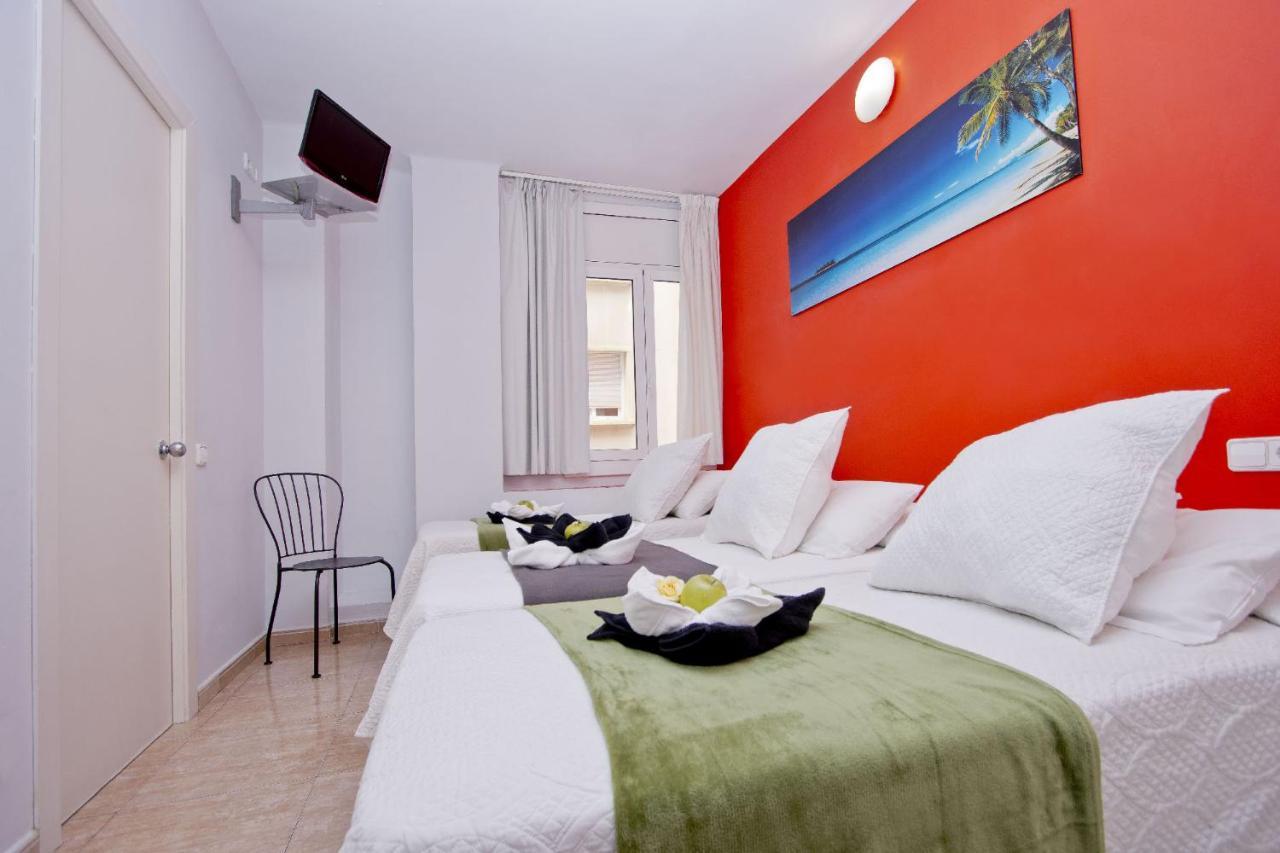 Barcelona City North Hostal Экстерьер фото